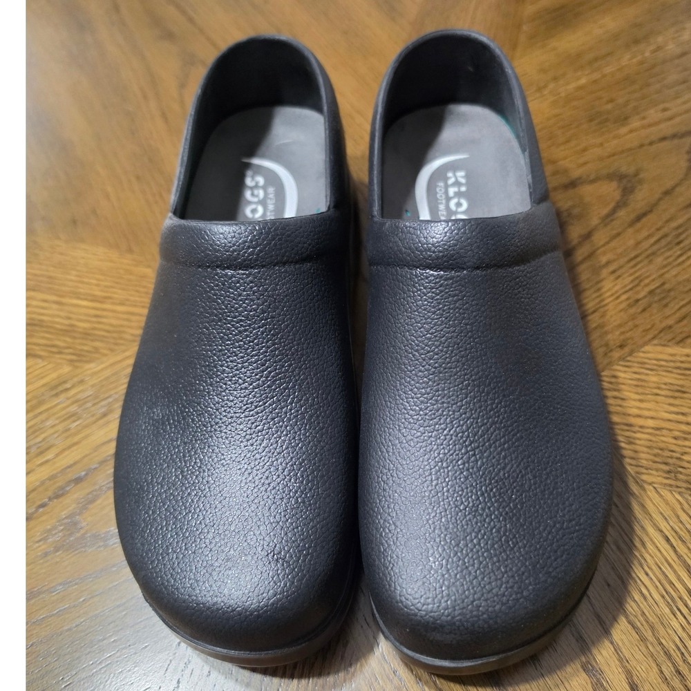 Klogs Footwear Naples Black Slip Resistant Work Clogs Womens 9 Medium Slip On